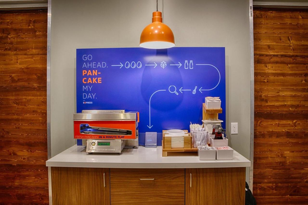 Holiday Inn Express - Des Moines - Ankeny By Ihg エクステリア 写真